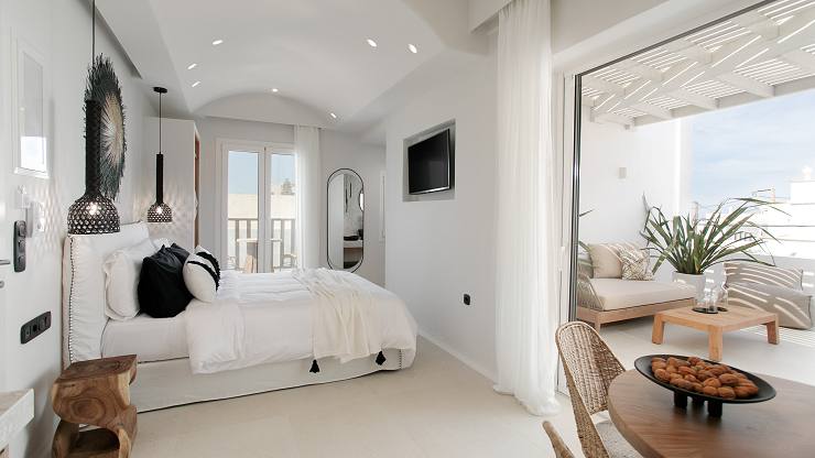 Suites in Naxos Porta Marina
